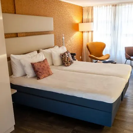 Boutique Albus Centre Hotell 4*
